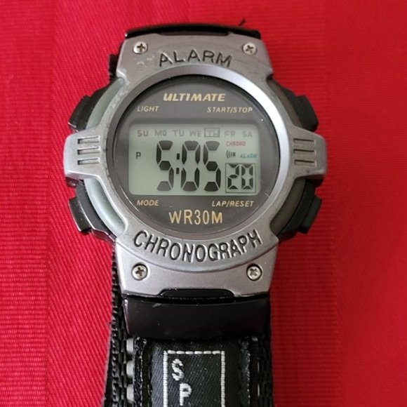 GENTLY USED, VINTAGE 1980'S, ULTIMATE SPORTS WATCH!!! - Picture 2 of 2